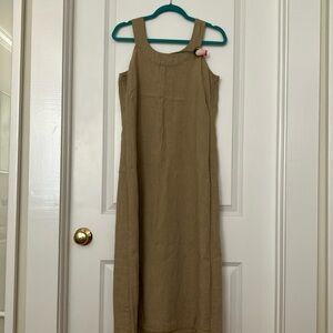 Perfect linen summer dress 🥰